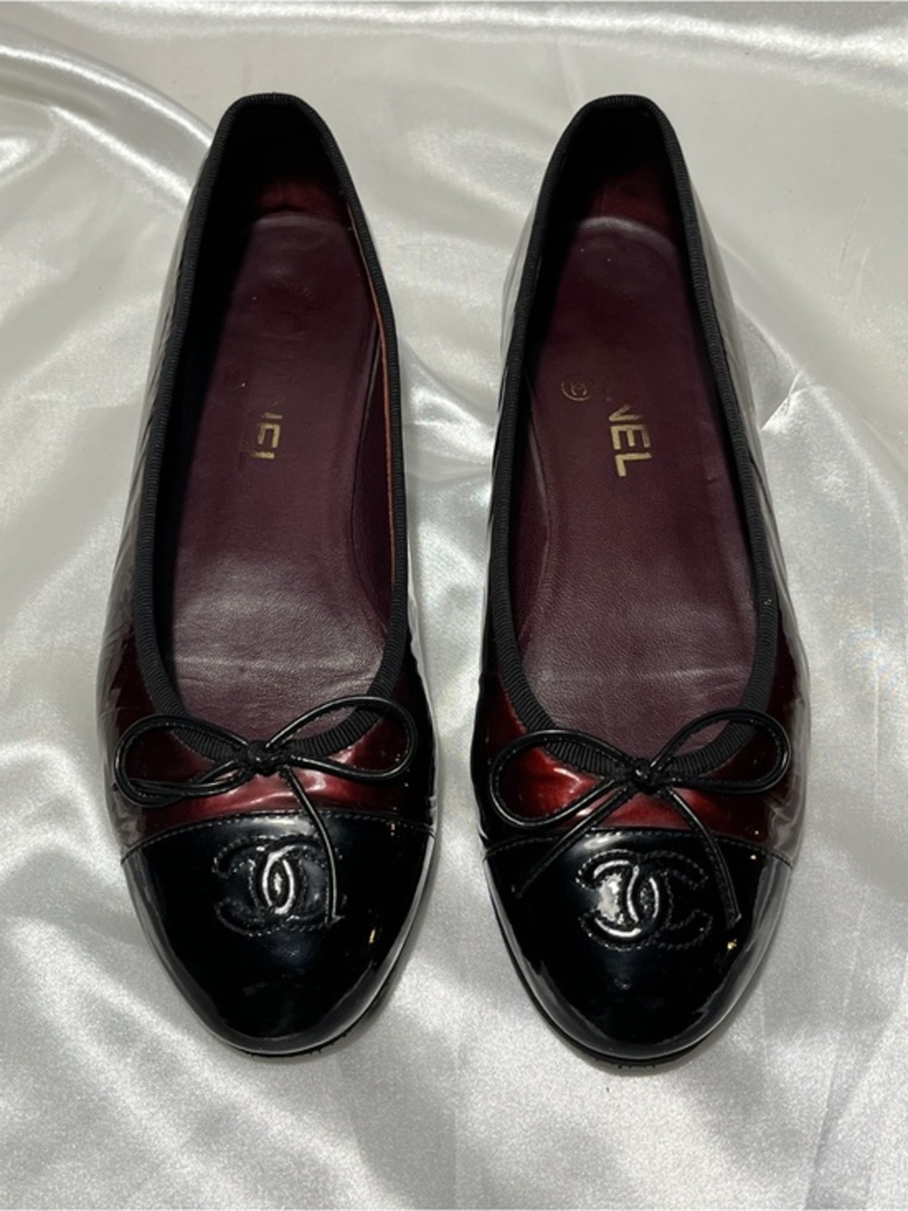 CHANEL Two-Tone Burgundy and Black Cap-Toe Ballerinas